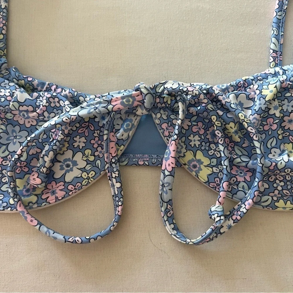 Frankie's Bikinis Birdie Top in Springtime